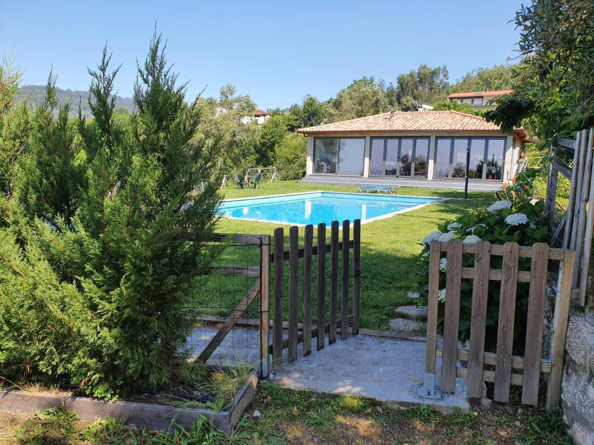 The Pool House Longos Exterior foto