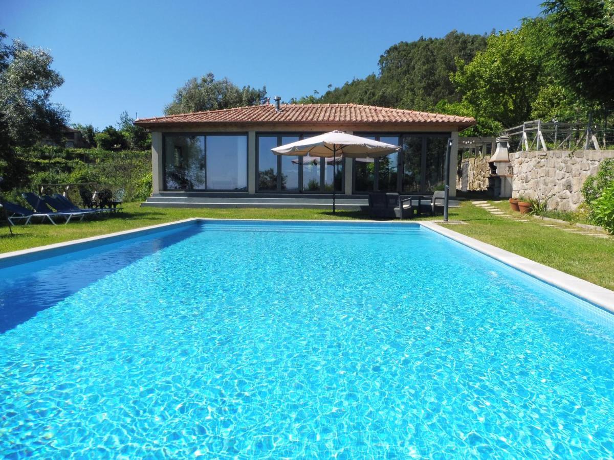 The Pool House Longos Exterior foto